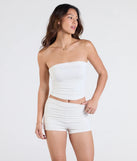 Create bold, fashion-forward looks for spring or summer with the Relaxed Perfection Mid-Rise Pajama Shorts in ivory, a must-have piece from Windsor’s collection of stylish bottoms for women.