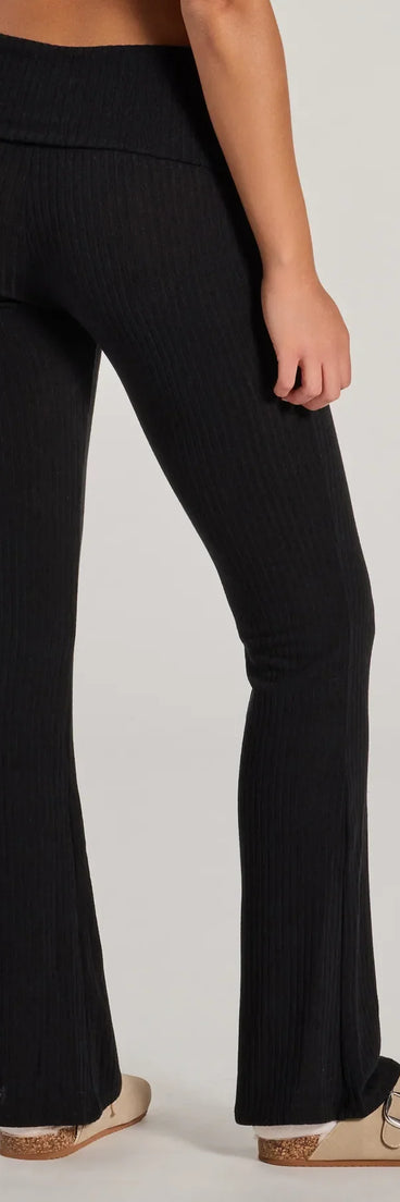 Get inspired with the Casual Trend Knit Fold-Over Flare Pants, a feed-worthy black piece that’s part of Windsor's updated and curated women’s clothing edit packed with must-have fall outfit ideas.