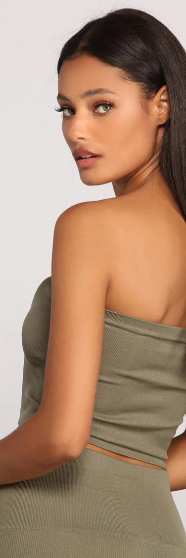 Sleek And Seamless Knit Bandeau