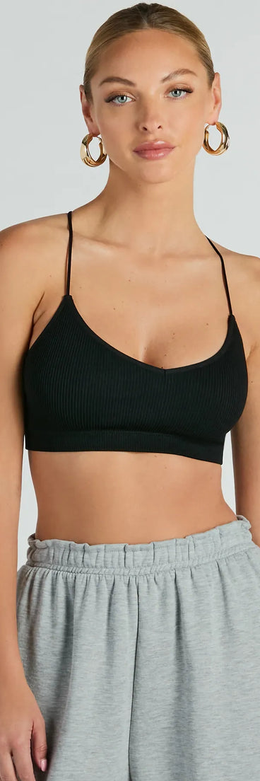 The crop top style of the Sweet Moments Strappy Back Seamless Bralette adds a sultry detail to your going-out outfits or everyday looks.