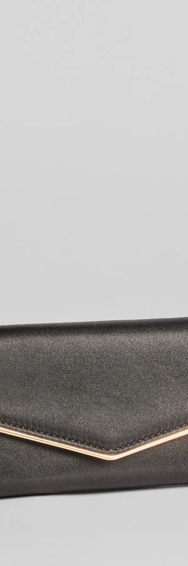 Get inspired with the Night Out Glam Envelope Wristlet Clutch, a feed-worthy black piece that’s part of Windsor's updated and curated women’s clothing edit packed with must-have fall outfit ideas.