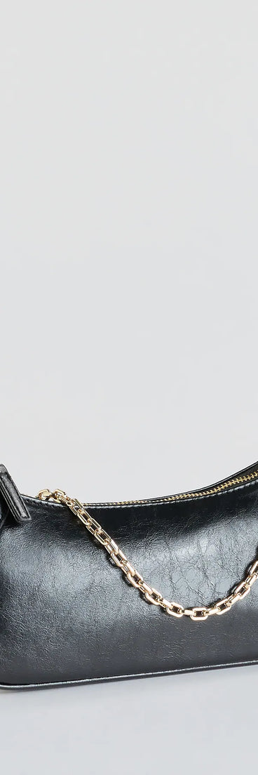 Get inspired with the Icon Living Chain Strap Shoulder Bag, a feed-worthy black piece that’s part of Windsor's updated and curated women’s clothing edit packed with must-have fall outfit ideas.