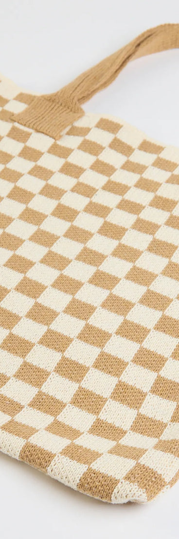Style in Check Straw Tote Bag