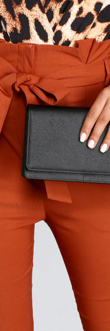 Essential Snake Chain Clutch