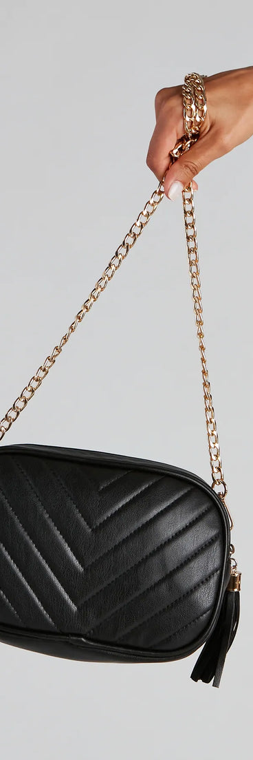 Chic Glamour Quilted Crossbody Purse