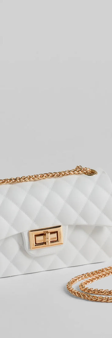 
Upgrade your style game for 2025 with the Trendsetter Quilted Diamond Small Crossbody in white, perfect for any fashion-forward wardrobe.