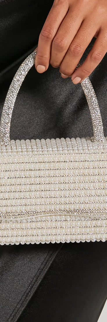 What A Glam Cutie Faux Pearl Rhinestone Mini Bag, a trendy addition to women's going-out outfits, is ideal for Christmas party outfits, chic NYE attire, or winter night-out looks that keep you on-trend!