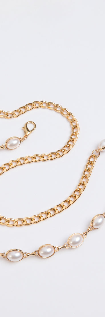 Get inspired with the Oh-So-Chic Faux Pearl Chain Belt, a feed-worthy piece that’s part of Windsor's updated and curated women’s clothing edit packed with must-have fall outfit ideas.