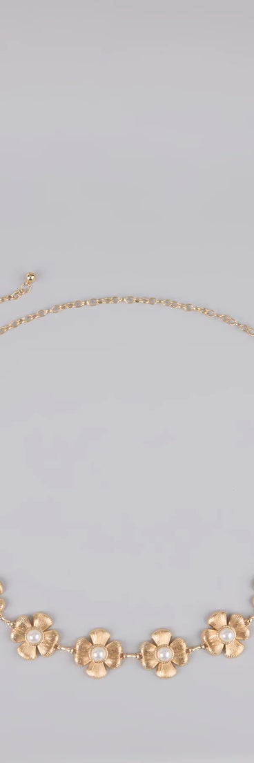 Style your vibe in seconds with the Flower Power Faux Pearl Chain Belt in gold, a fashion accessories essential that completes any outfit with ease.