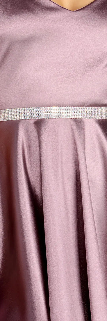 Iridescent Rhinestone Chain Belt