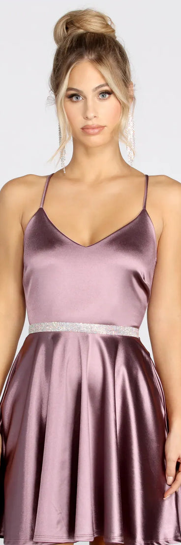 Iridescent Rhinestone Chain Belt