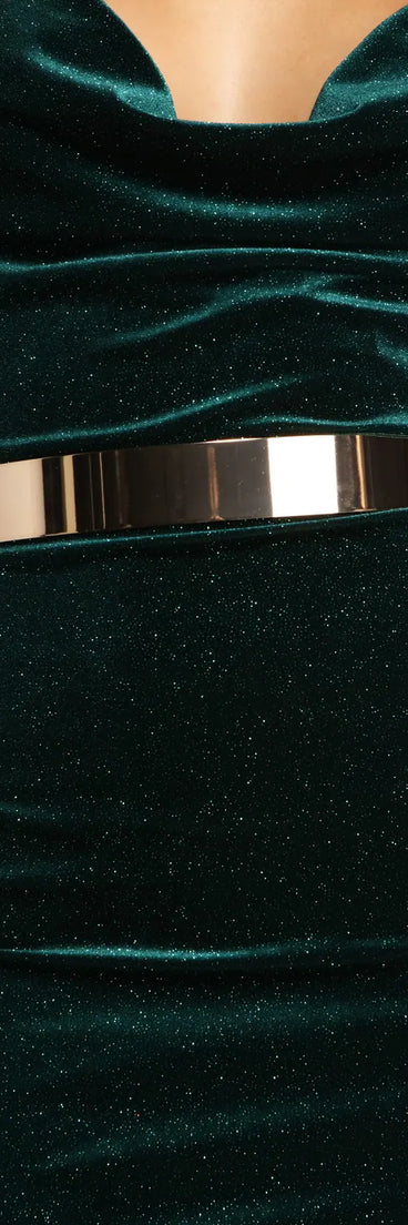 Timelessly Chic Clasp Metal Belt