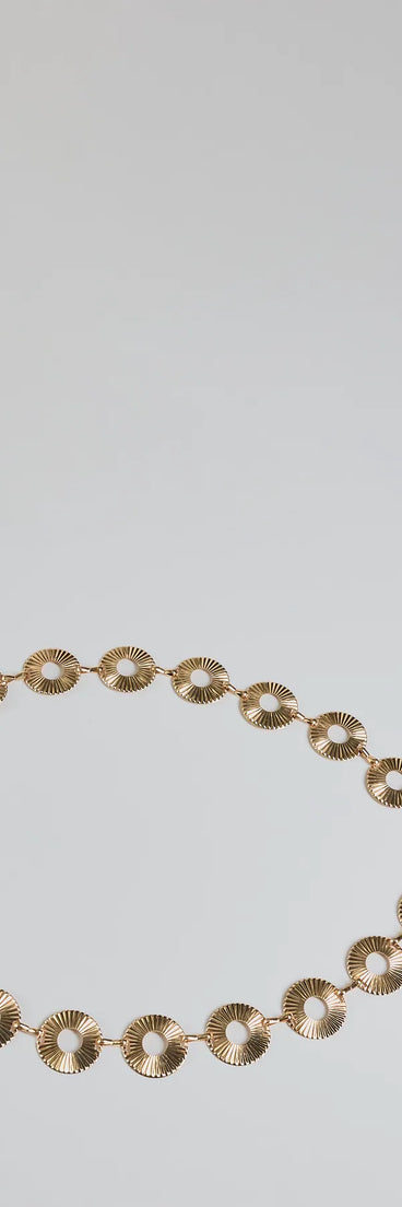 Trendy Textures Disc Chain Belt, a trendy gold addition to women's going-out outfits, is ideal for Christmas party outfits, chic NYE attire, or winter night-out looks that keep you on-trend!