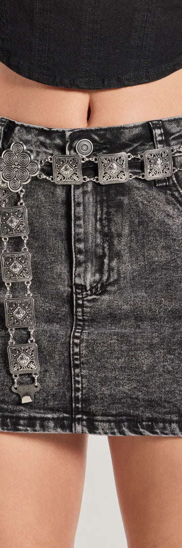Western Attitude Etched Square Chain Belt