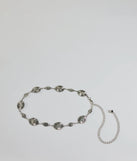 The Forever Boho Oval Disc Chain Belt in silver brings edge and energy to your vibe, ready to elevate any festival look or concert outfit.