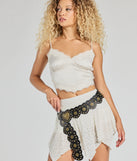 
Upgrade your style game for 2025 with the Western Love Heart Medallion Faux Leather Belt in black, perfect for any fashion-forward wardrobe.