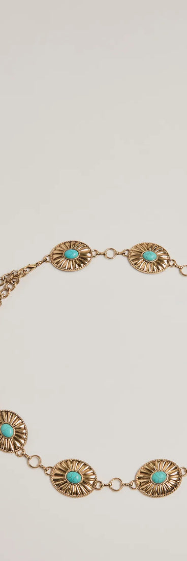 
Upgrade your style game for 2025 with the Western Glam Concho Chain Stone Belt in gold, perfect for any fashion-forward wardrobe.