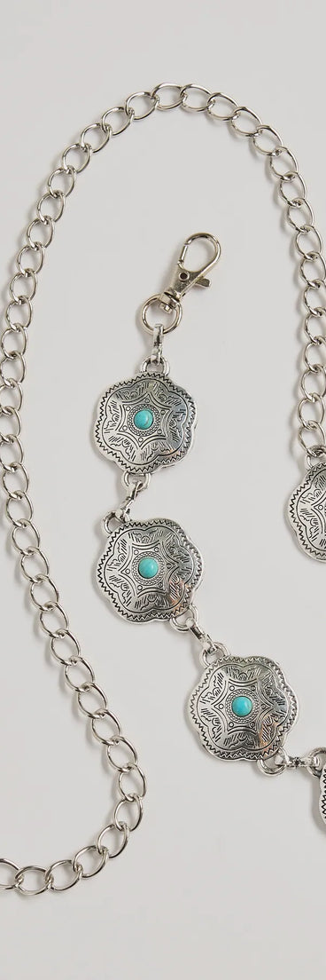 
Upgrade your style game for 2025 with the Western Wanderlust Concho Chain Belt in silver, perfect for any fashion-forward wardrobe.