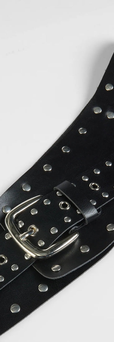 Get inspired with the Looking For A Stud Faux Leather Belt, a feed-worthy black piece that’s part of Windsor's updated and curated women’s clothing edit packed with must-have fall outfit ideas.