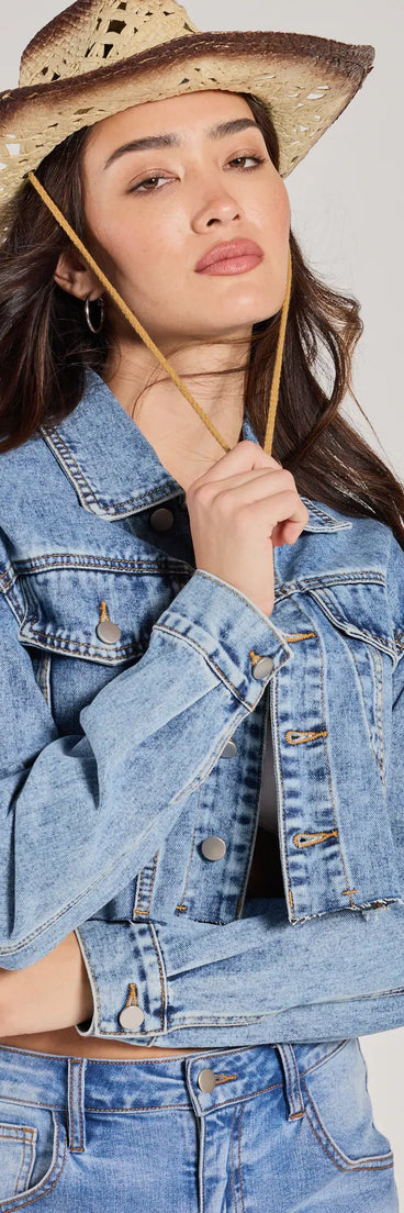 
Upgrade your style game for 2025 with the The Lone Star Distressed Straw Cowboy Hat in brown, perfect for any fashion-forward wardrobe.