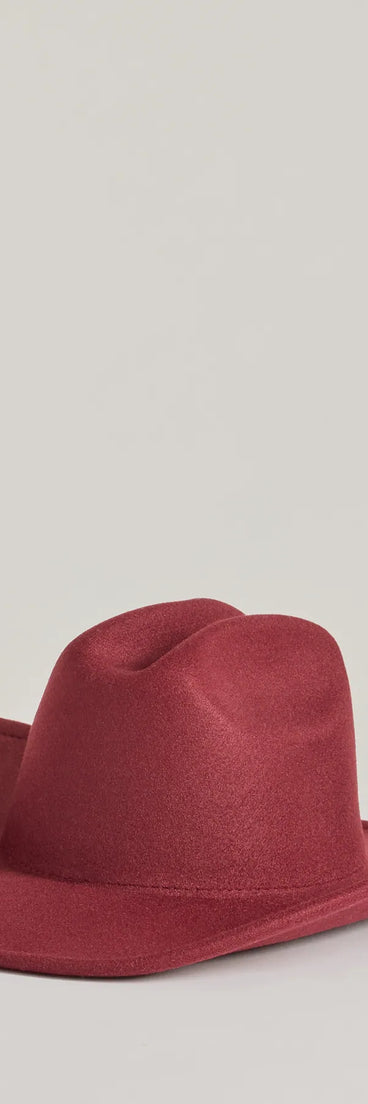 
Upgrade your style game for 2025 with the Western Glam Faux Wool Cowboy Hat in wine, perfect for any fashion-forward wardrobe.