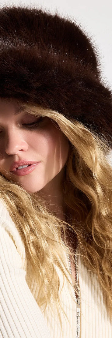 Cozy Bliss Faux Fur Bucket Hat | Windsor display picture 3