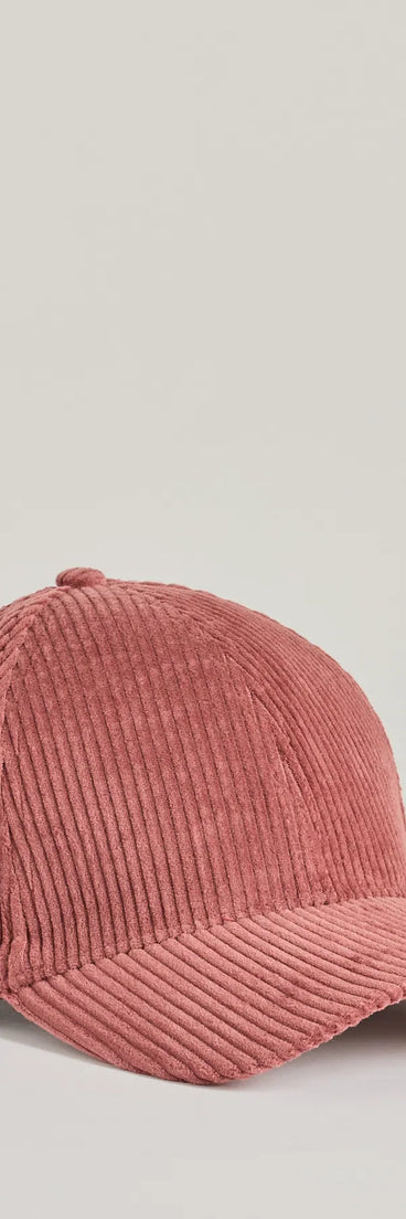 
Upgrade your style game for 2025 with the Chic Vibes Corduroy Baseball Cap in mauve, perfect for any fashion-forward wardrobe.