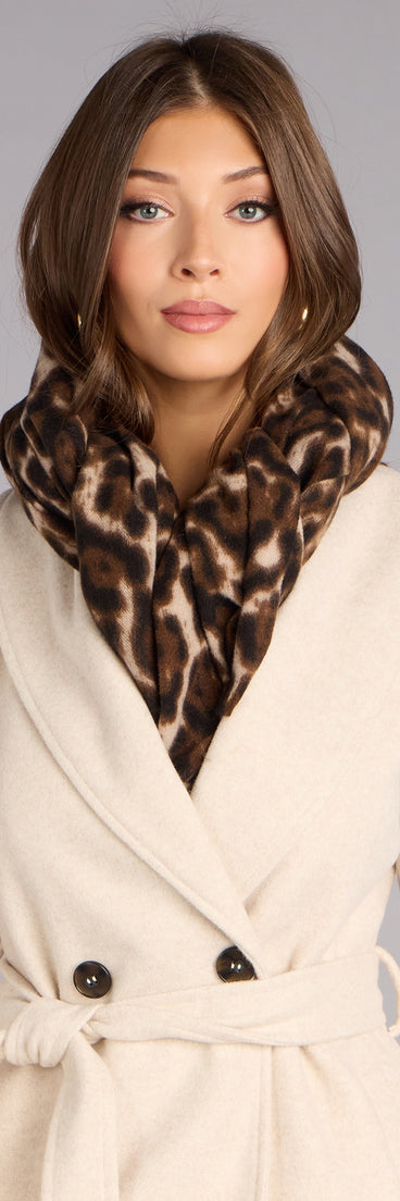 Chic Edge Leopard Print Scarf