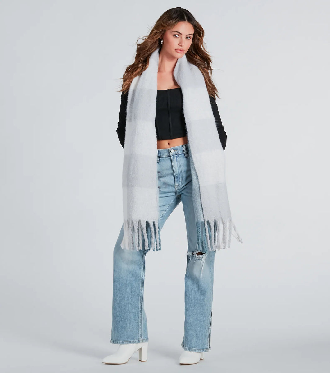 Cozy Stroll Colorblock Fringe Blanket Scarf & Windsor