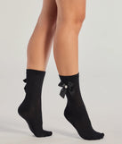 Add a touch of seasonal charm to your winter wardrobe with the Cozy Glam Bow And Faux Pearl Multi-Sock Pack, a multi-color cold-weather accessory that effortlessly completes your seasonal looks!