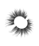 Get ready for any event with the Lilly Full Faux Lashes in black, an essential start to creating a versatile outfit for women for parties, cocktail hours, or Valentine's Day events.
