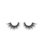 Get ready for any event with the Lilly Full Faux Lashes in black, an essential start to creating a versatile outfit for women for parties, cocktail hours, or Valentine's Day events.