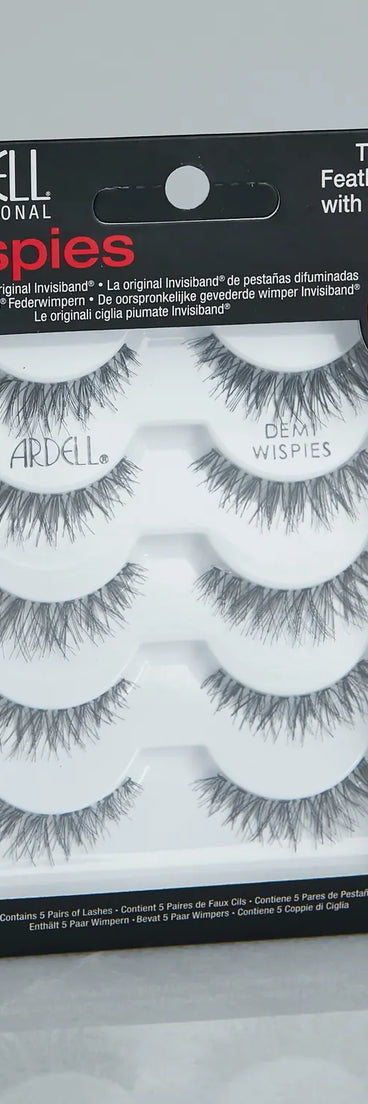 Whether you're dressing up for a romantic date or a Galentine's event, the Ardell Demi Wispies Lashes 5 Pack in black is the perfect accessory to elevate your Valentine's Day outfit.