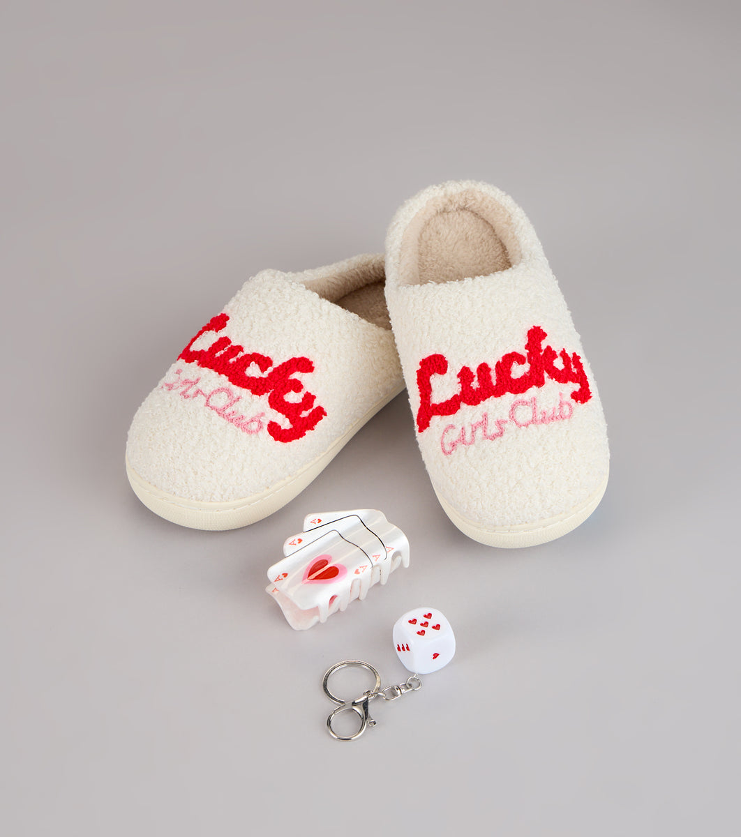 Lucky Gurls Club Cozy Three-Piece Set & Windsor