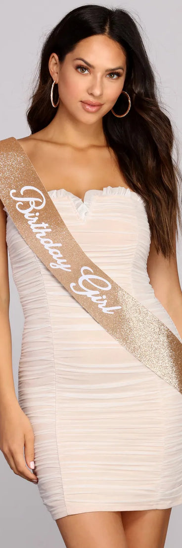 Get inspired with the Birthday Girl Sash, a feed-worthy gold piece that’s part of Windsor's updated and curated women’s clothing edit packed with must-have fall outfit ideas.