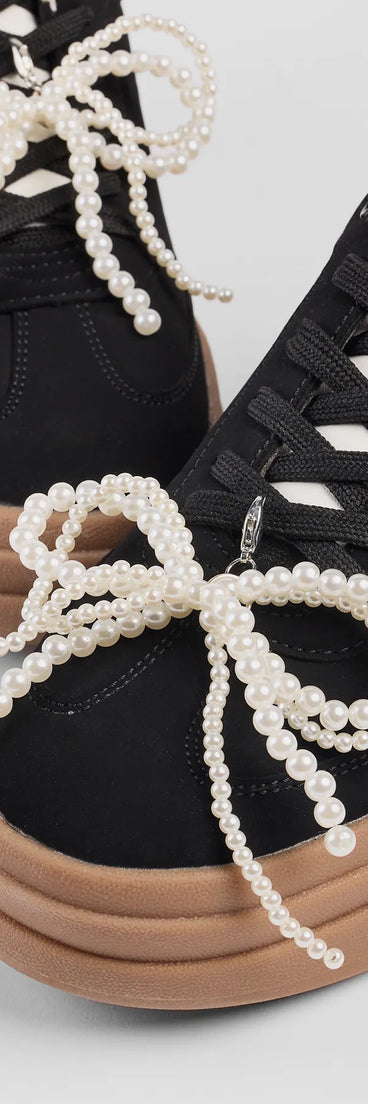 Luxe Faux Pearl Bow Shoe Charm