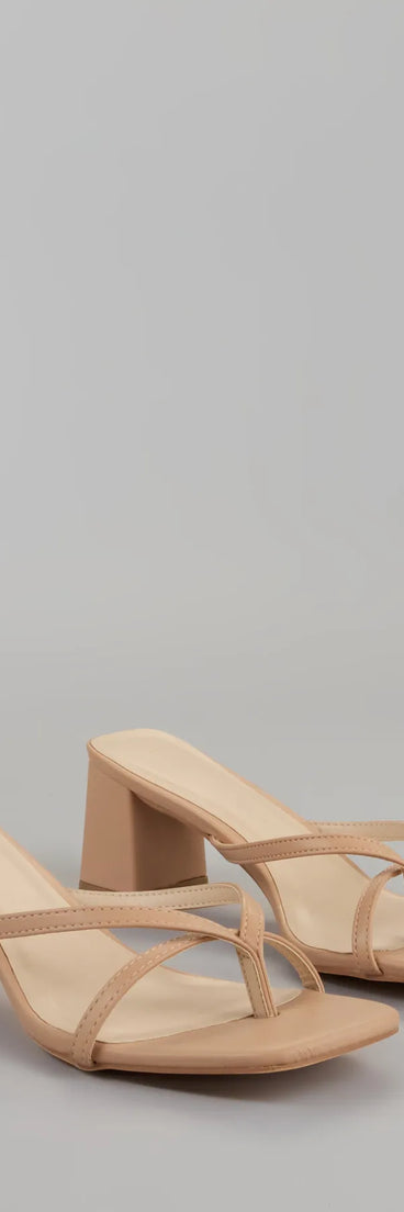 Can’t Talk, Busy Strutting Block Heel Mules