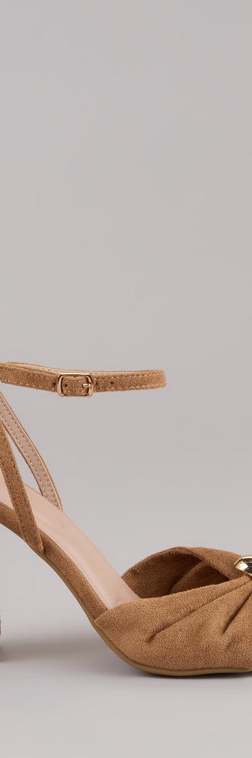 This piece brings trend-right energy to the Chic Streak Faux Suede Block Heels, perfect for fall outfits that stand out.