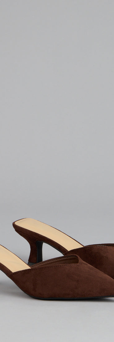 This brown piece brings trend-right energy to the Chic Steps Pointed Toe Pumps, perfect for fall outfits that stand out.