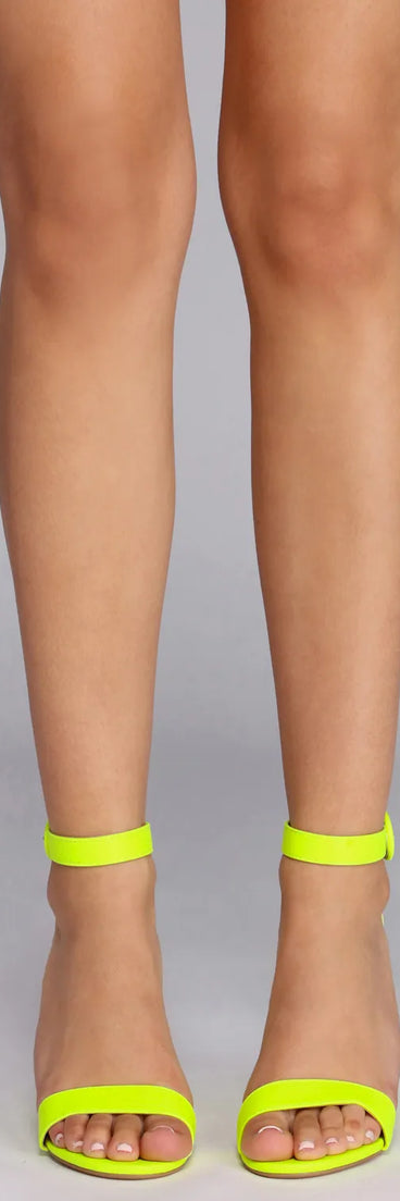 Always Bright Buckle Block Heels