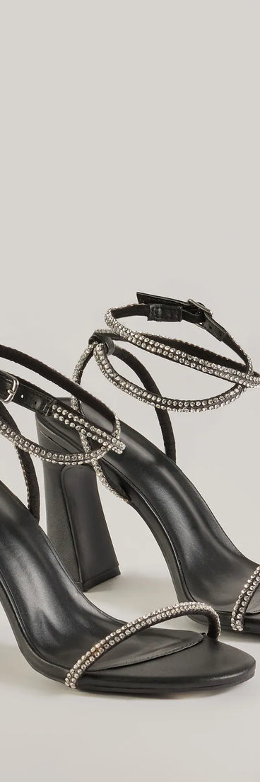 Get ready for any event with the Everlasting Luxe Rhinestone Block Heels in black, an essential start to creating a versatile outfit for women for parties, cocktail hours, or Valentine's Day events.