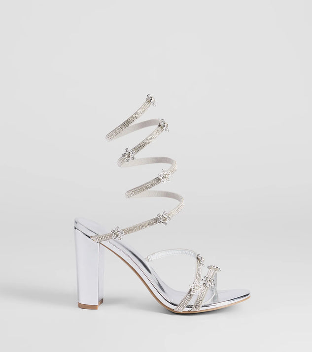 クラッシックローズコレクション Instant Dazzle Flower Rhinestone Spiral Block Heels | Windsor