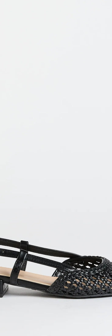 Elevate warm-weather looks with Feels Like Spring Braided Slingback Sandals in black, a pair of trendy sandals bringing chic, modern flair to every step.