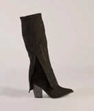 
Upgrade your style game for 2025 with the Western Flair Foldover Under-The-Knee-Boots in black, perfect for any fashion-forward wardrobe.