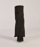 
Upgrade your style game for 2025 with the Western Flair Foldover Under-The-Knee-Boots in black, perfect for any fashion-forward wardrobe.