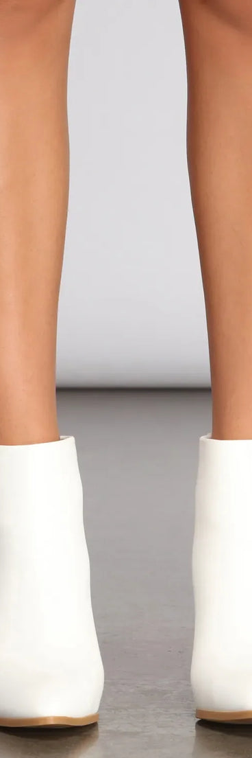 So Sleek Block Heel Booties