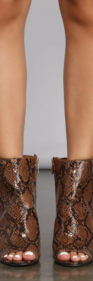 Gorgeous Look Snake Print Block Heel Booties