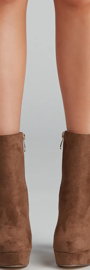 Chic Mood Faux Suede Booties