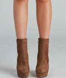 Chic Mood Faux Suede Booties