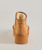 
Upgrade your style game for 2025 with the Cozy Feels Faux Sherpa Lined Platform Booties in tan, perfect for any fashion-forward wardrobe.